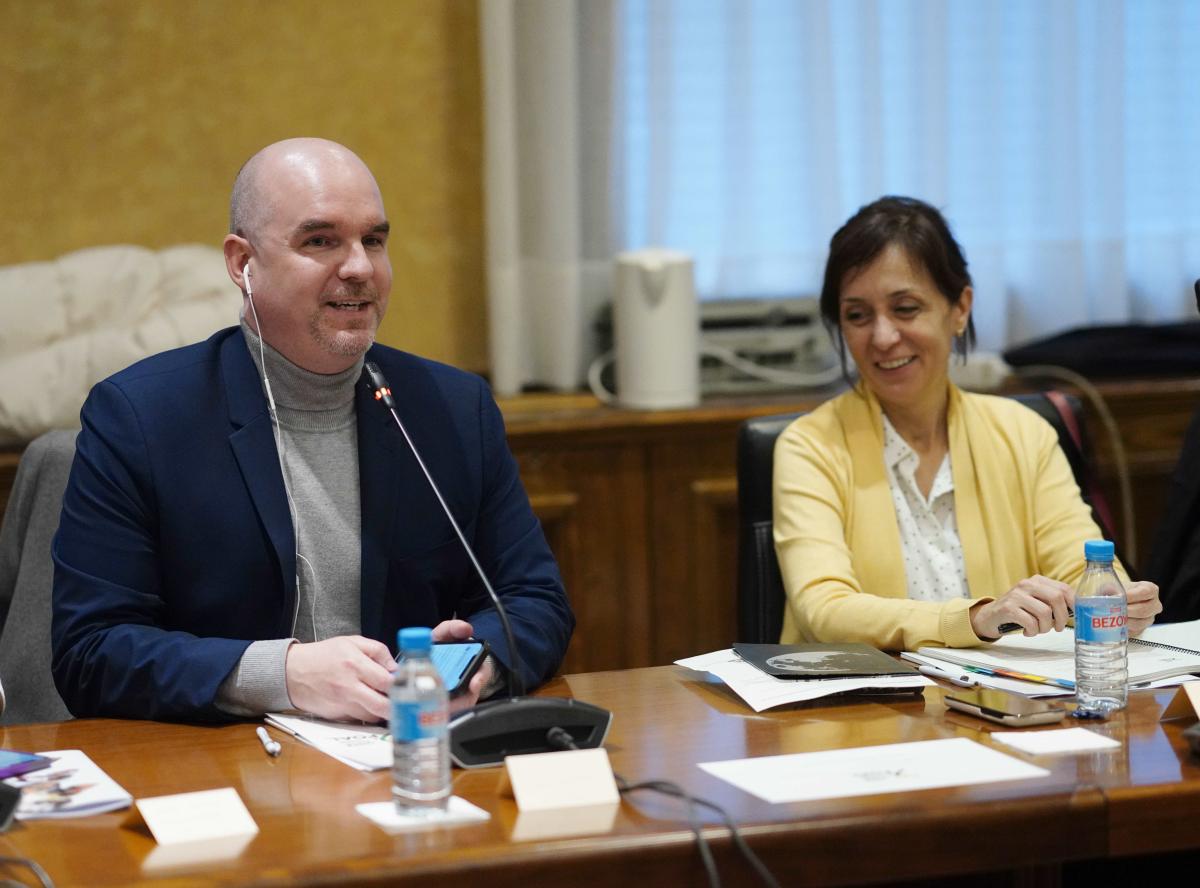 El director ejecutivo de la UMC, Mark Workman, durante el Patronato de FOAL